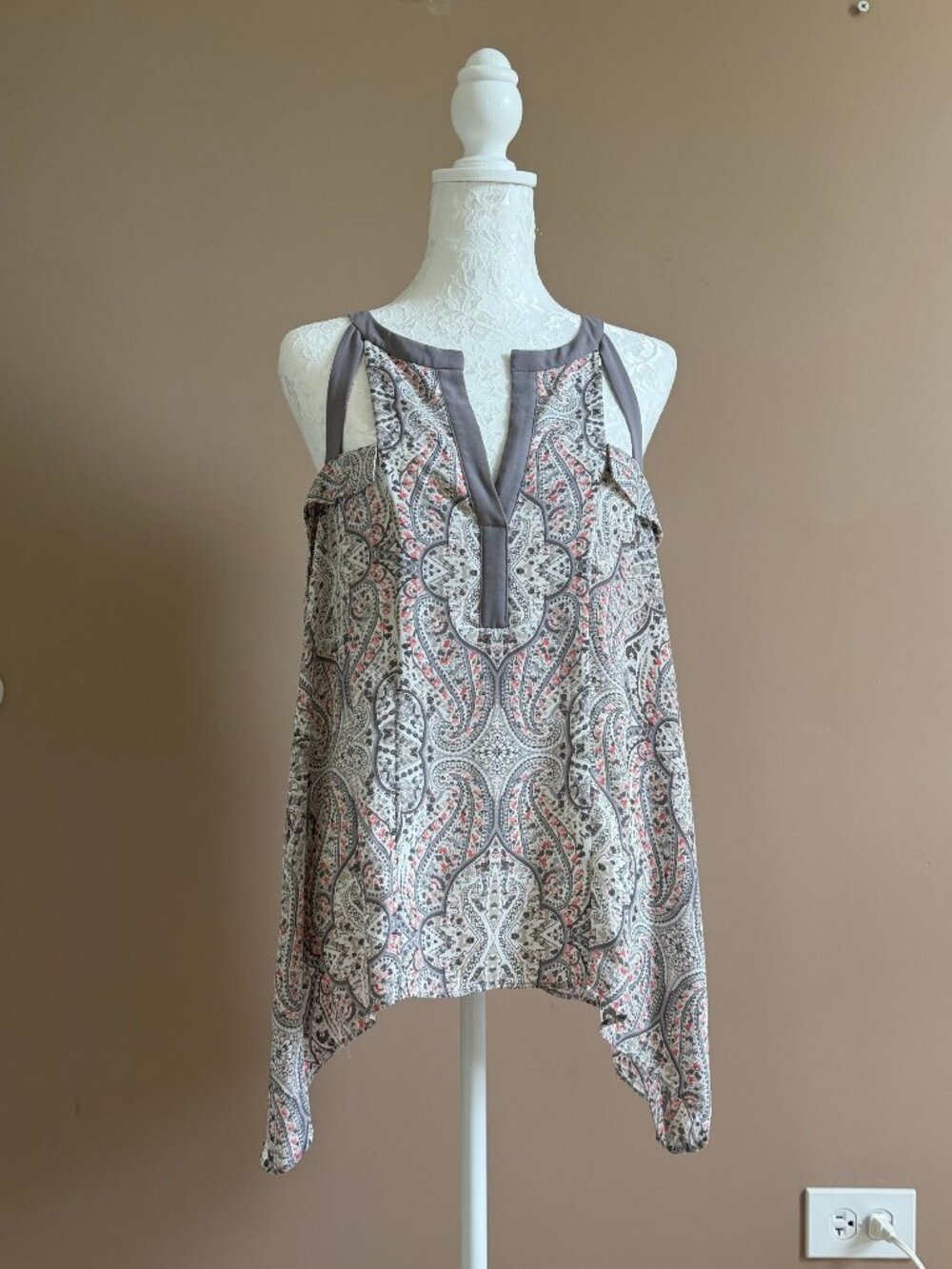BCBGMAXAZRIA asymmetrical tank top. Size L.